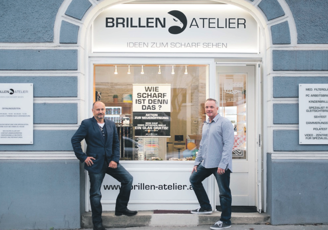 Herr Braunias (r.) und Herr Walden freuen sich auf Ihren Besuch
im neuen Geschäft in der Gersthofer Straße 73.