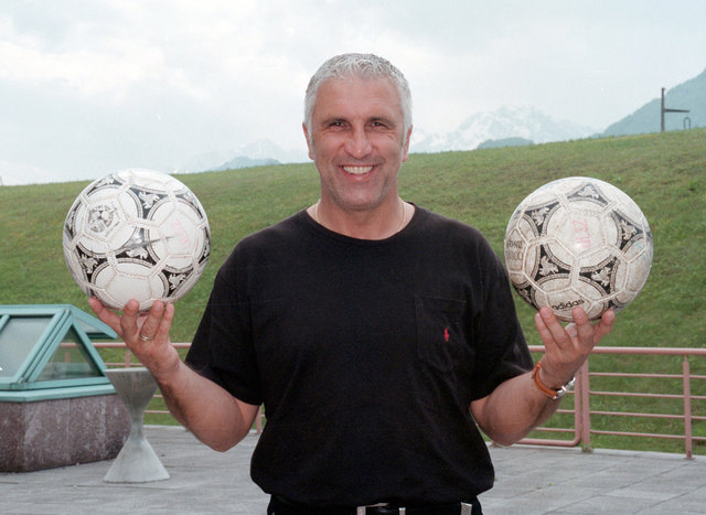 Hans Krankl wird ein Training mit den Pfarrwerfener Kickern abhalten.