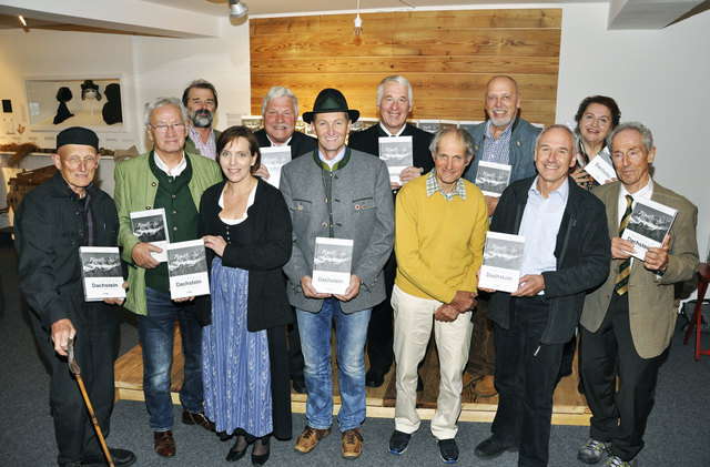 Eine ganze Autorenschar arbeitete am Buch "Erlebter Dachstein" mit. | Foto: KK