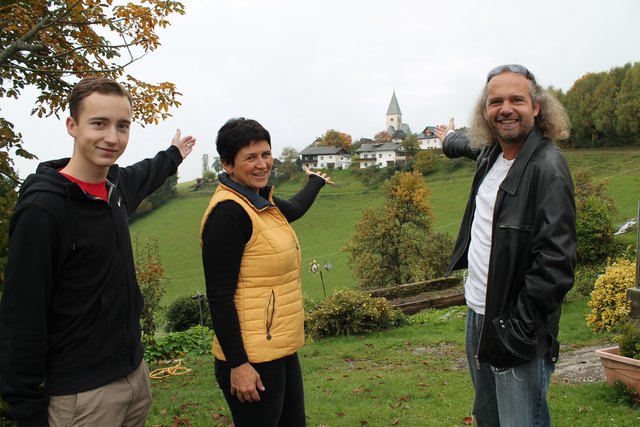 David Rapatz, Irmgard Kahn und Christian Tschemer (von links) von der Dorfgemeinschaft Greutschach