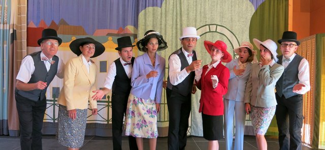 Die Schauspieler freuen sich schon, dass es endlich losgeht.