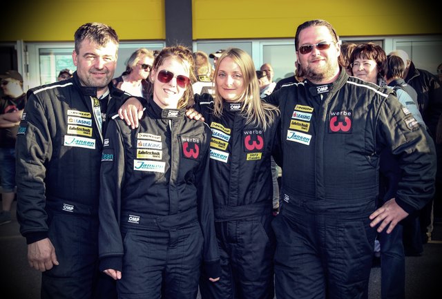 Team Steiner Motorsport, von links nach rechts: Anton & Marlies Brunthaler (Traismauer), Regina & Alex Steiner (Reidling)