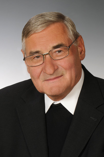 Johann Kogler wurde 1986 zum Pfarrer von Lohnsburg berufen.