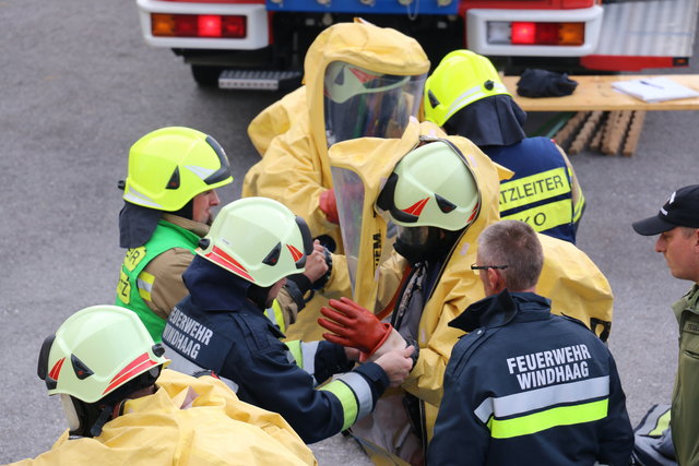 Die Feuerwehr probte. | Foto: FF Windhaag/Perg