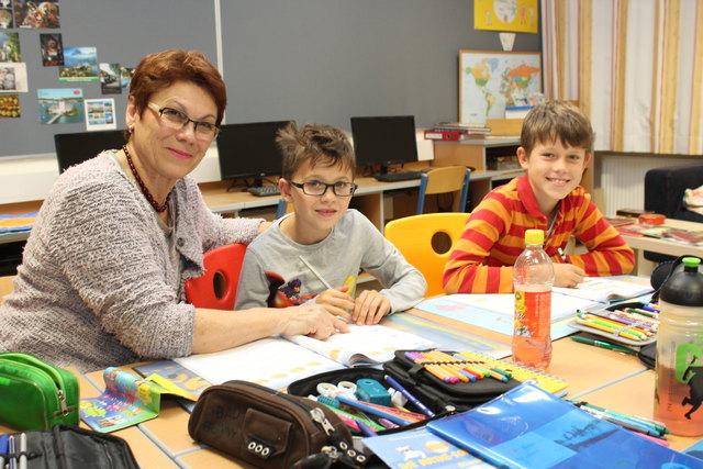 Anna Neubauer ist Direktorin, Klassenvorstand der vierten Klasse und unterrichtet in der Nachmittagsbetreuung.