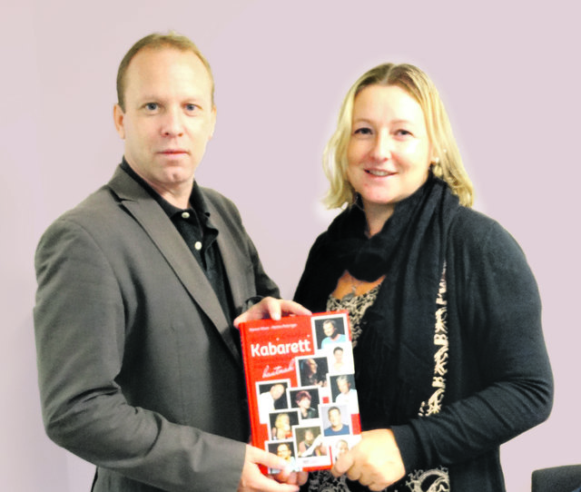 Präsentation in Feldbach: Marion Maier und Heimo Potzinger stellen ihr neues Buch über die Kabarettszene vor.