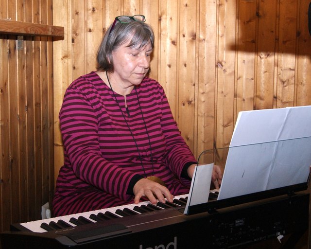 In Gablitz: Birgit Snizek am Klavier