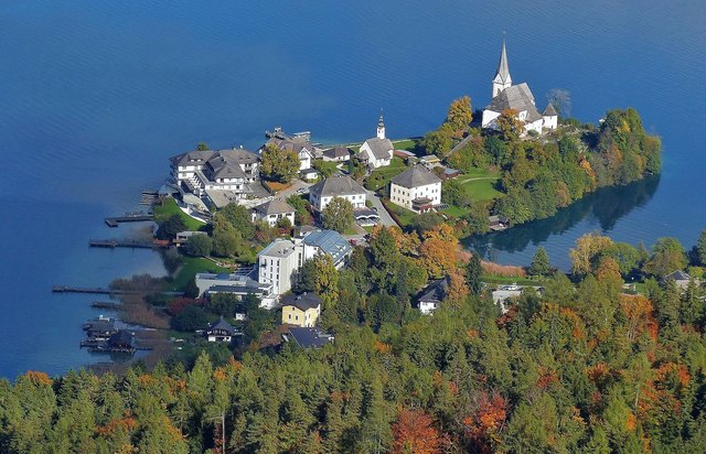 Blick vom Pyramidenkogel-Aussichtsturm