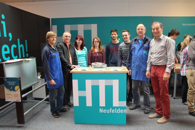 Die HTL Neufelden stellte auf der Bildungsmesse in Wels ein neues Logo vor. | Foto: Foto: privat