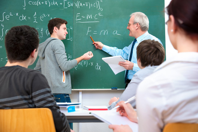 Neben theoretischem Unterricht legt man Wert auf das Praktische.