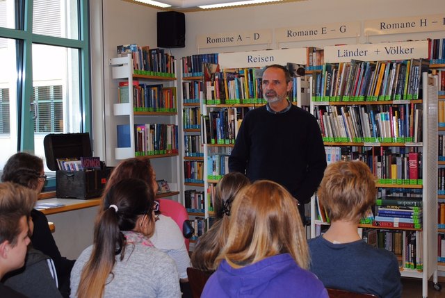 TV-Star Christoph Wortberg las in der Neuen Mittelschule Landskron | Foto: NMS Landskron