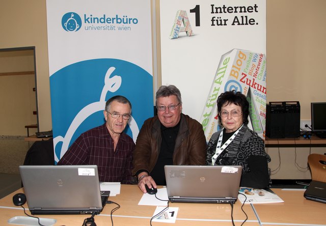 Bgm. Gottfried Wedenig (mitte) mit den Schulungsteilnehmern Adolf Oven und Waltraud Schwenzer | Foto: KK