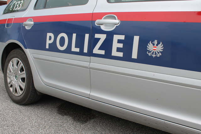 Polizei, BMI Hubschrauber-Besatzung und ein Flugretter der Alpinpolizei Wolfsberg suchten nach den zwei Vermissten