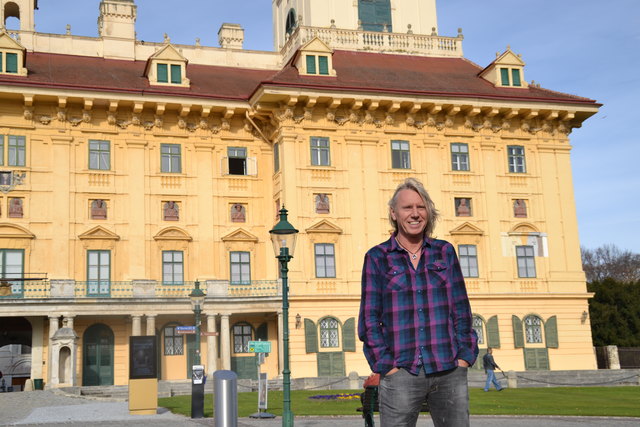 Ewald Tatar kommt mit zwei seiner Events in den Schlosspark Eisenstadt