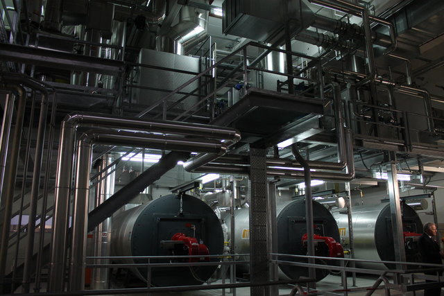 Die neue Contractinganlage von Fischer Sports, FACC, Benteler-SGL und der Energie AG.
