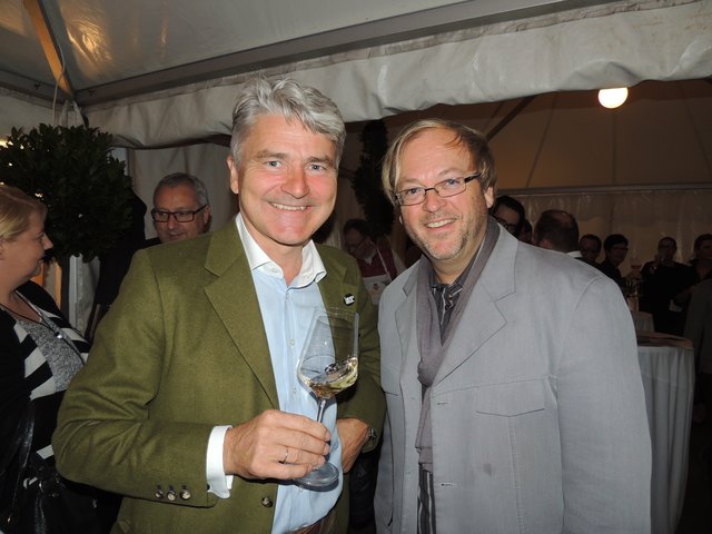 Erich Fuchs war mit dem ORF vor Ort und holte sich gleich Tipps zum Thema Wein von Erich Polz.