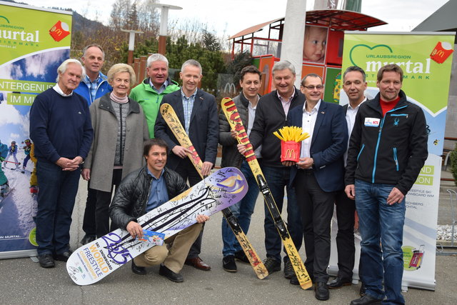 Vertreter der acht Murtaler Schiberge und ihre Kooperationspartner. Foto: Verderber