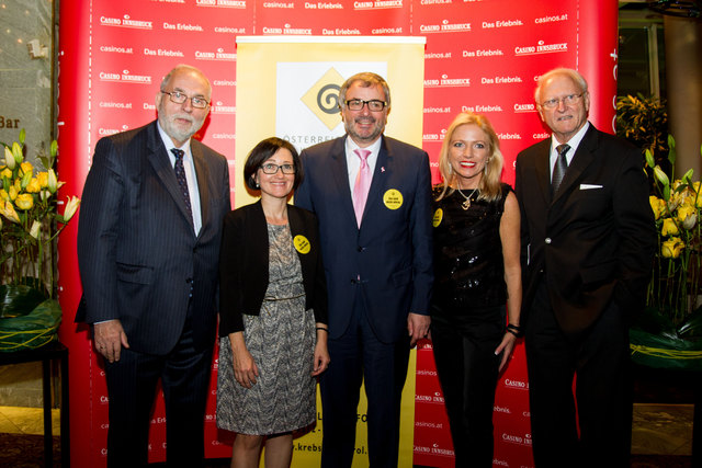 Univ.-Prof. Dr. Peter Fritsch, Anita Singer, Univ.-Prof. Dr. Christian Marth, Carina Mauthner, Univ.-Prof. Dr. Raimund Margreiter
