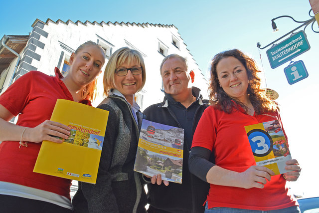 Das TVB-Mauterndorf-Team: Kerstin, Gerti, Peter, Elisabeth (nicht im Bild: Erika).