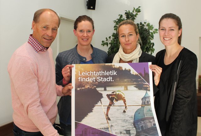 ULSZ Direktor Wolfgang Becker, USLA-Obfrau Karin Walkner, Cityjump-Organisatorin Daniela Angerbauer, Landestrainerin Olivia Raffelsberger. | Foto: ULSZ Rif
