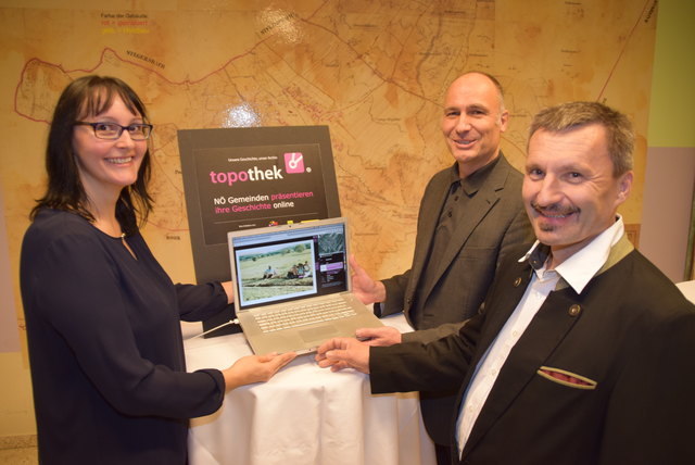 Das Bocksdorfer Online-Fotoarchiv namens "Topothek" stellten Daniela Pieber, Alexander Schatek und Franz Pelzmann (von links) vor.