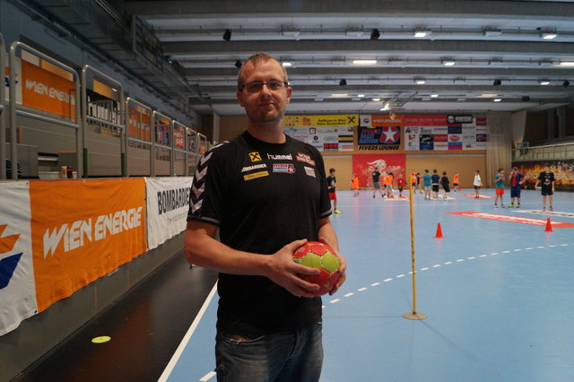 Peter Eckl ist seit 21 Jahren Trainer bei den Fivers.