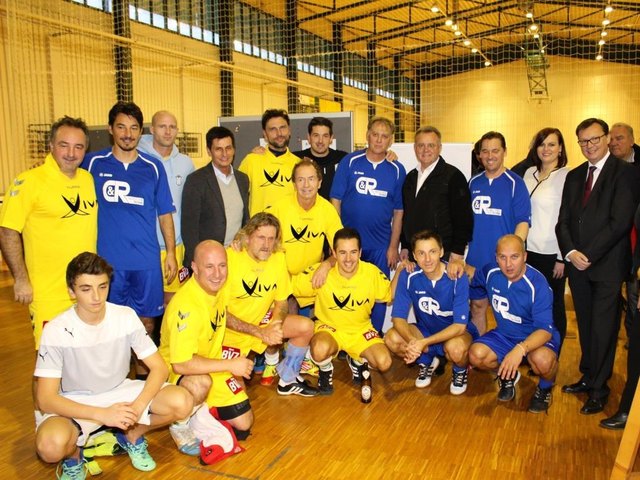 Die Promi-Teams hatten ihre Freude in Steinbrunn | Foto: Bgld. Landtag