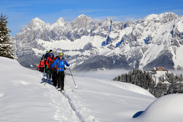Schneeschuhwanderung von der Hochwurzen auf das Rossfeld mit atemberaubendem Ausblick. | Foto: Martin Huber