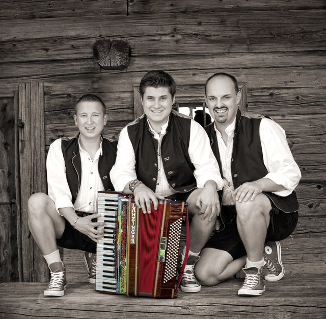 Die Rosskogelbuam sorgen mit ihrer Volksmusik und Partyhits für Stimmung.