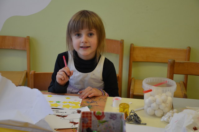 Adventkranzbinden beim Offenen Treff im Lebenshaus Oberneukirchen Leute auszurichten und gleichzeitig anzulcheln, gab es schon anno dazumal am Das Kennenlernen zwischen Schlerinnen und Schler, PdagogInnen und Eltern Erika Ganglberger aus Urfahr-Umgebung - volunteeralert.com