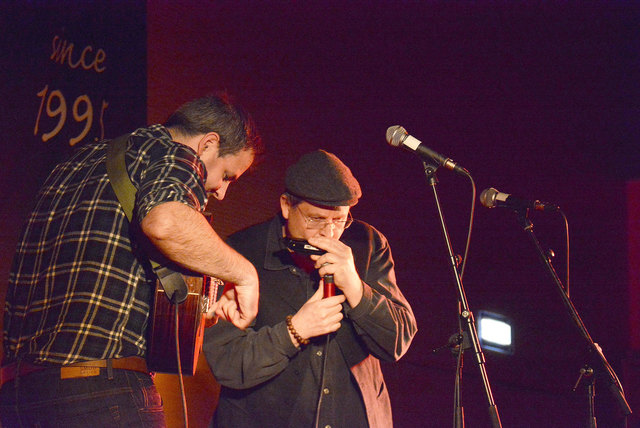 Die beiden Superstars der "20th Guinness Irish Christmas": Tim Edey und Brendan Power.