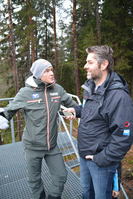 BB-Redakteur Georg Larcher traf die Skisprung-Legende auf dem Trainerturm.