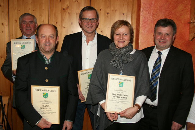 Alois Pumberger, Franz Zeilinger, Johann Razenberger, Sieglinde Mittermayr und Herbert Lehner (v. l.). | Foto: Gemeinde Steegen