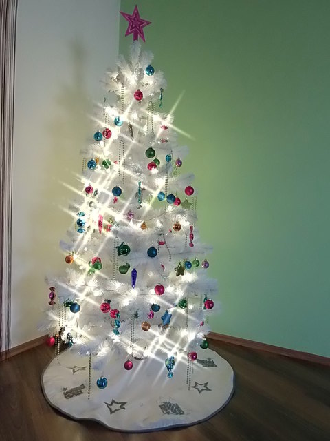 Wenn es draußen nicht weiß ist dann drinnen :)