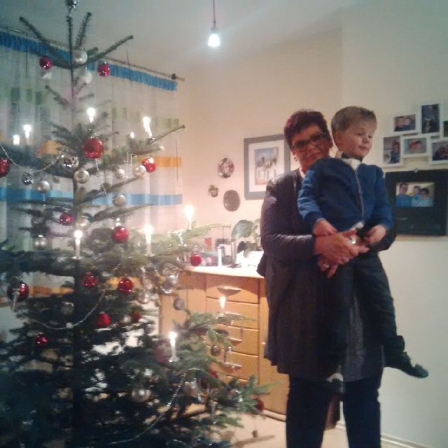 Chrsitbaum mit meinen 2 Lieben