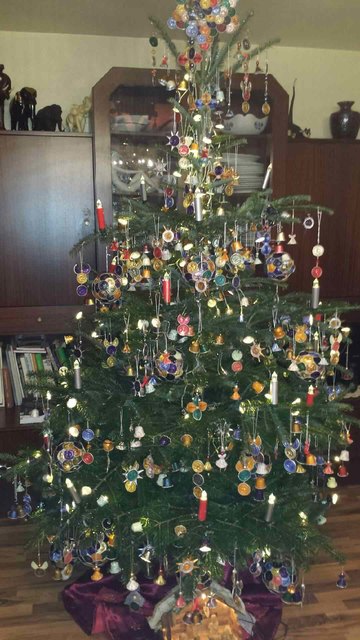 Christbaumbehang aus Nespressokapseln selbst gefertigt
