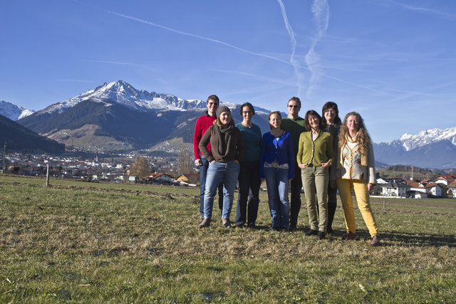 Die Grünen Götzens: André Winter, Gabriela Ebner-Rangger, Alexandra Medwedeff, Lisa Eberharter, Pano Chouperliev, Andrea Kuen, Roumiana Chouperlieva, Maria Gandler. | Foto: Grüne Götzens