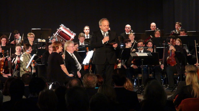 Durch das Programm des Neujahrskonzertes in Wagna führte SOL-Obmann Hans Georg Zach.