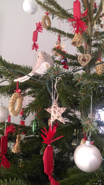 wie früher - einfach alles was man hat zum Schmücken verwendet