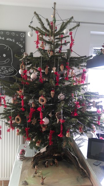 ganz einfach, mit vielen natürlichen Materialien für ein wohliges Weihnachten