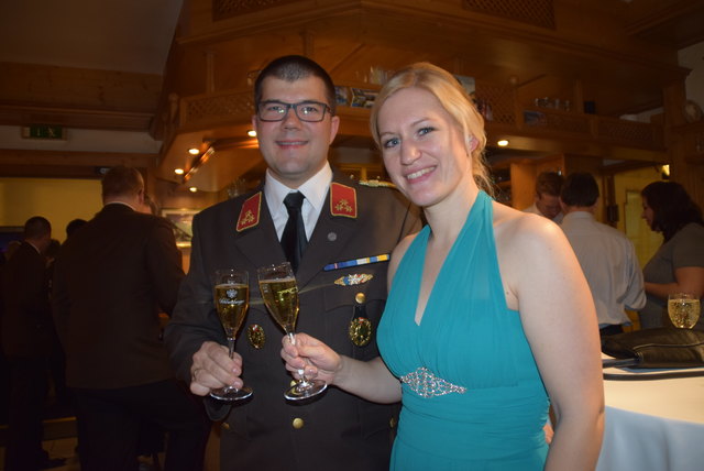 Ollerns Feuerwehrkommandant Stefan Obermaißer mit Gattin Judith.