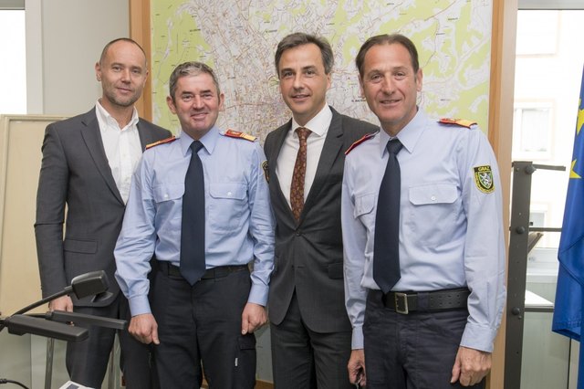 Feuerwehr-Chefs: Klaus Baumgartner, Johann Kirnich, Bürgermeister Siegfried Nagl und Heimo Krajnz (v. l.)
