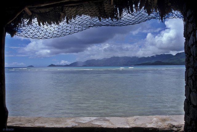 Blick von einem Restaurant auf das herrliche Meer