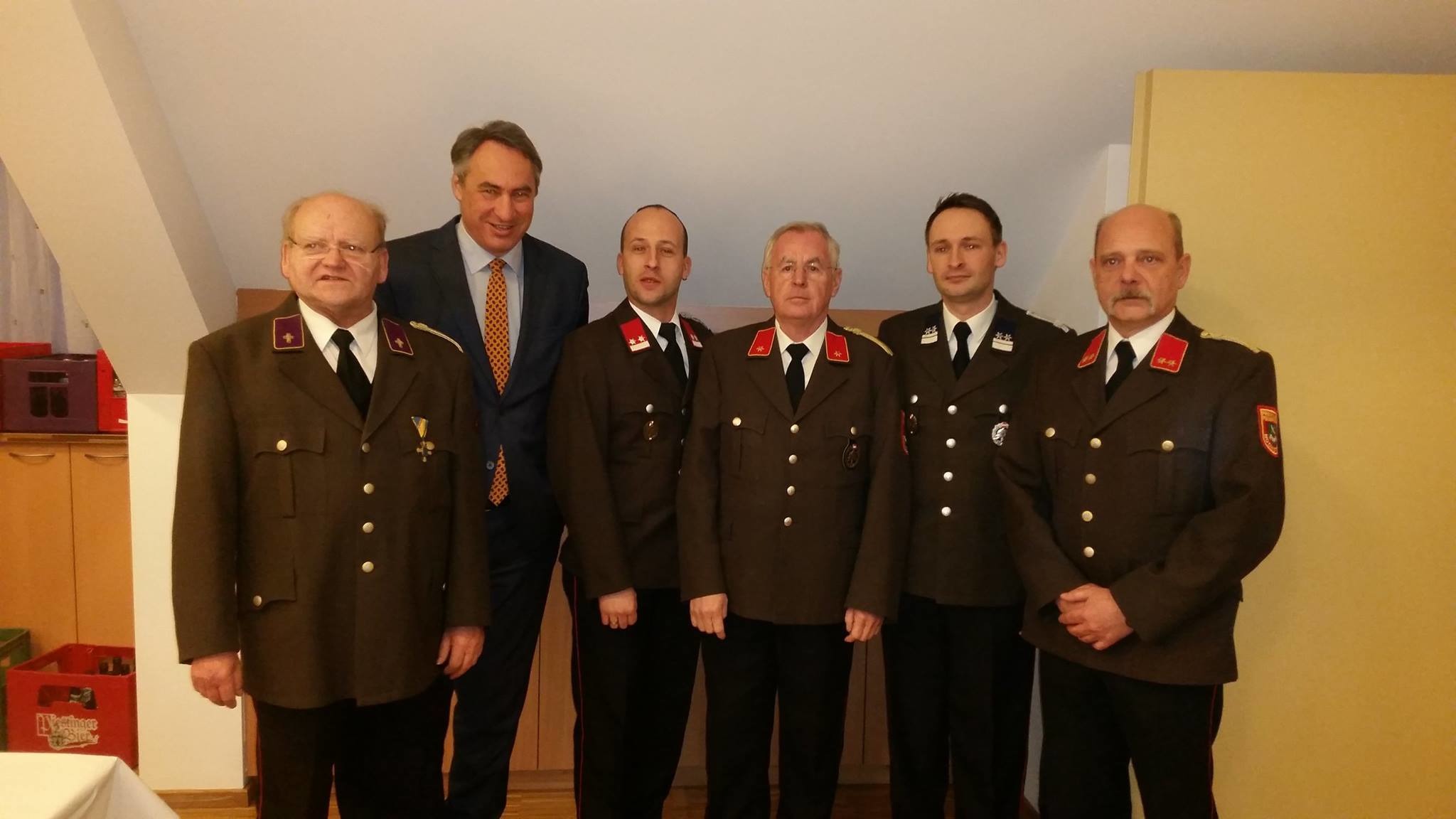 freiwillige-feuerwehr-hochstrass-schwabend-rfl-w-hlt-neues-kommando