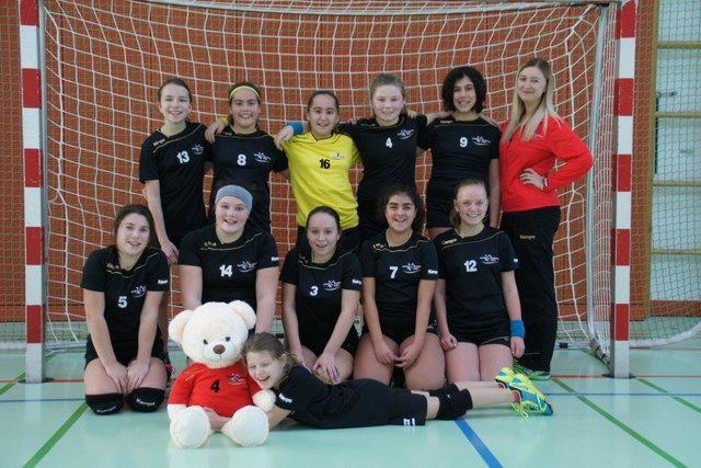 13 Hanna Lorbeer, 8 Alina Baumgartner, 16 Selin Azikgöz, 4 Jasmin Leber, 9 Alina Sezis, Trainerin Mandy Miedler, 5 Alice Ionce, 14 Samira Mouka, 3 Vanessa Tiziani, 7 Denisa Drugescu, 12 Tina Luff, 2 Timea Wetzelberger