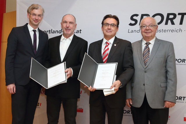 Von links: Landesrat Michael Strugl, Johann Bogensperger, Hans Greinöcker und Präsident Herbert Offenberger.