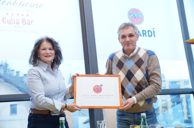 Seite an Seite und mit neuem Logo: Bgm. Hedi Wechner und Emil Dander treten nun offiziell als "Liste Hedi Wechner" an.
