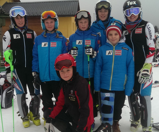 Eva Maria Brem und Co. trainierten in Obdach für die kommenden Weltcup-Bewerbe. Foto: Taucher