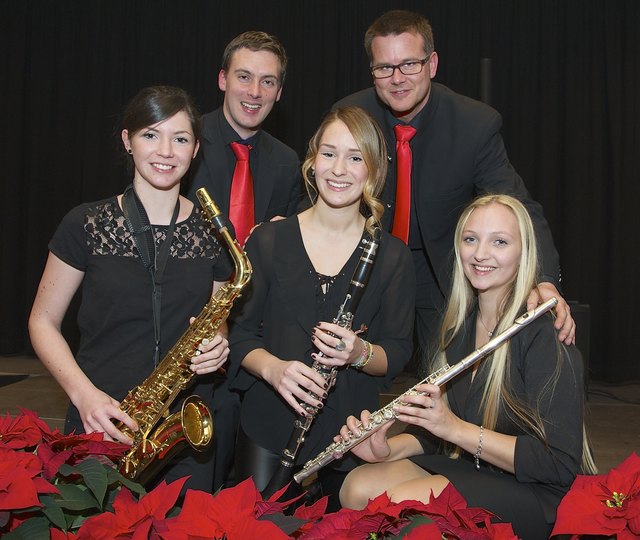 Den Swing im Blut: Maria und Helena Modritsch, Daniela Fisch (vorne v. l.), Markus Wieser (l. hinten) und Thomas Travnik