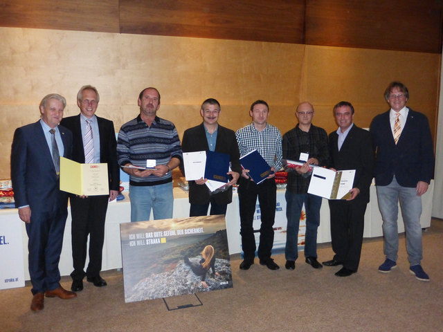 Alfred Babinsky, Michael Straka, Erick Krückl, Fritz Scharinger, Bernhard Schodl, Dejan Radojevic, Rudolf Westermayer, Thomas Straka. Foto: Privat
